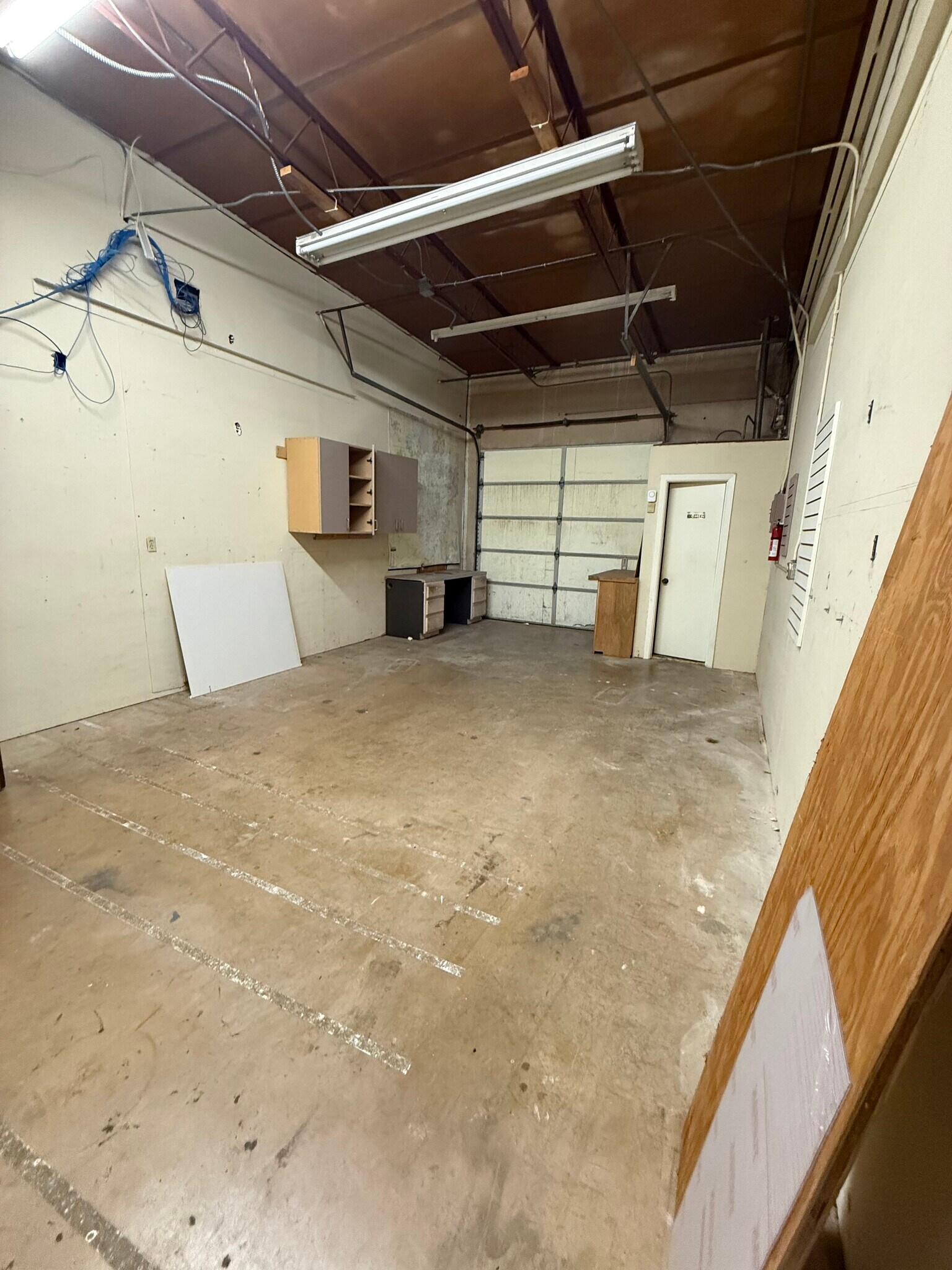 254-294 Spencer Ln, San Antonio, TX for lease Interior Photo- Image 1 of 2