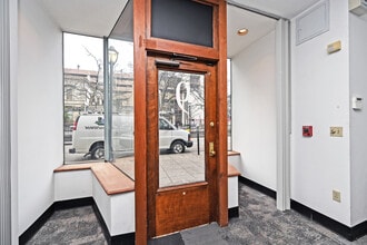 19 Garfield Pl, Cincinnati, OH for lease Interior Photo- Image 2 of 7