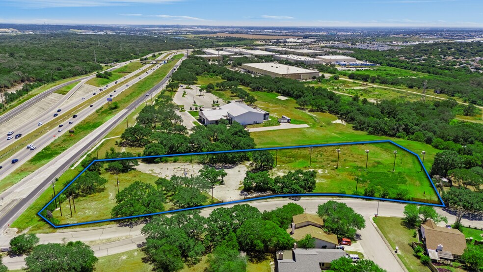 5550 Mountain Vista Dr, San Antonio, TX à vendre - Photo du bâtiment - Image 2 de 19