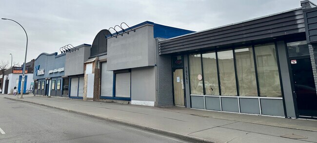 Plus de détails pour 10567 109 St NW, Edmonton, AB - Commerce de détail à louer