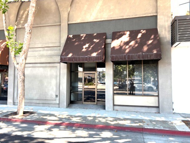 1200-1210 E 14th St, San Leandro, CA à louer - Photo du bâtiment - Image 1 de 6