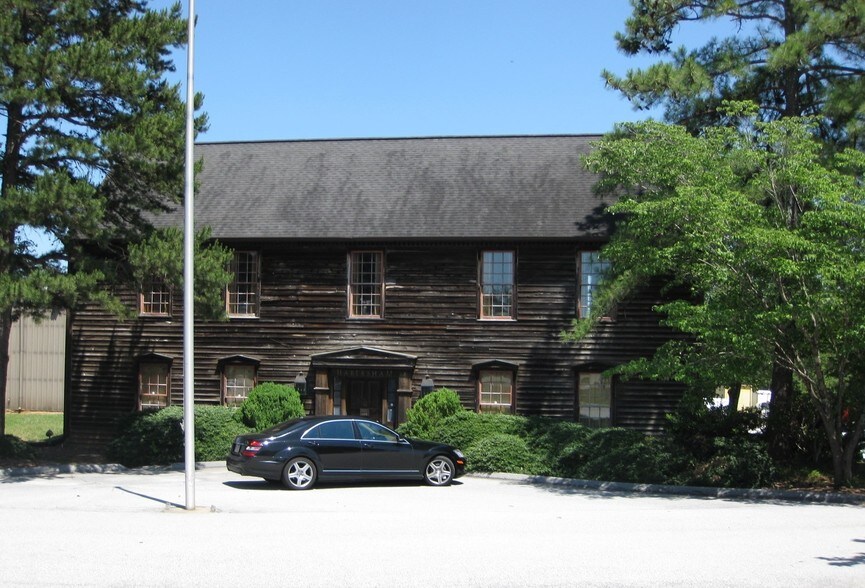 342 Collier Rd, Toccoa, GA à vendre - Photo du bâtiment - Image 2 de 5