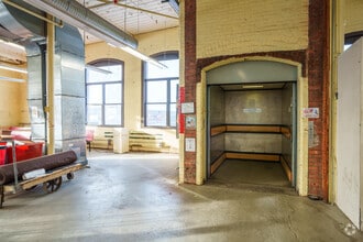 60 Fremont St, Worcester, MA à vendre Photo intérieure- Image 1 de 3