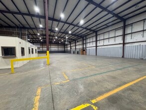 120 McDougall Ct, Greenville, SC for lease Interior Photo- Image 2 of 2
