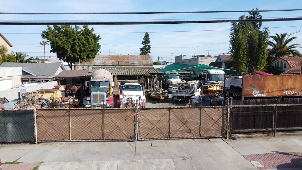 1344 Temple Ave, Long Beach, CA for sale - Primary Photo - Image 1 of 3