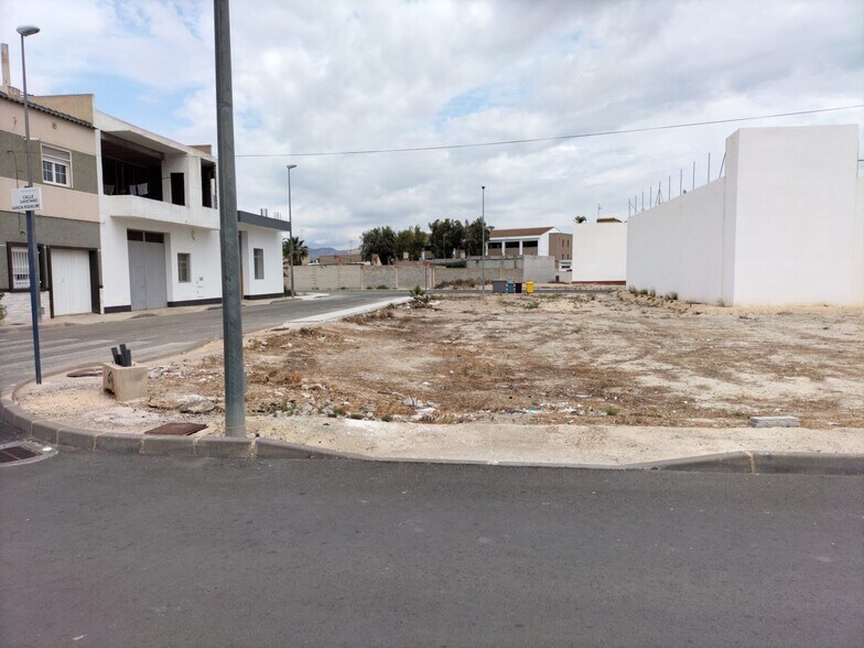 Terrain dans Granja de Rocamora, Alicante à vendre - Photo du bâtiment - Image 2 de 2