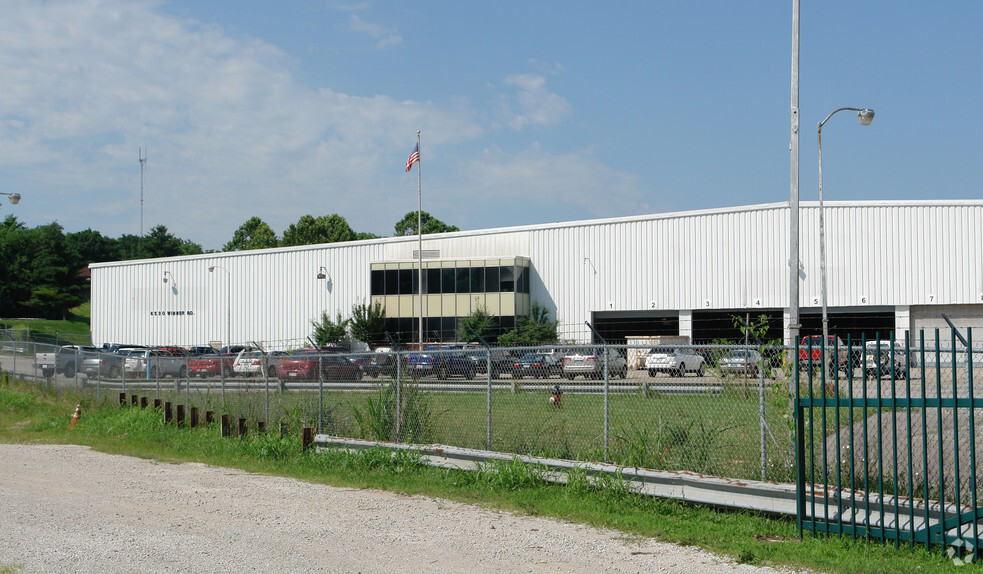 6520-6530 Winner Rd, Kansas City, MO for lease - Building Photo - Image 1 of 7