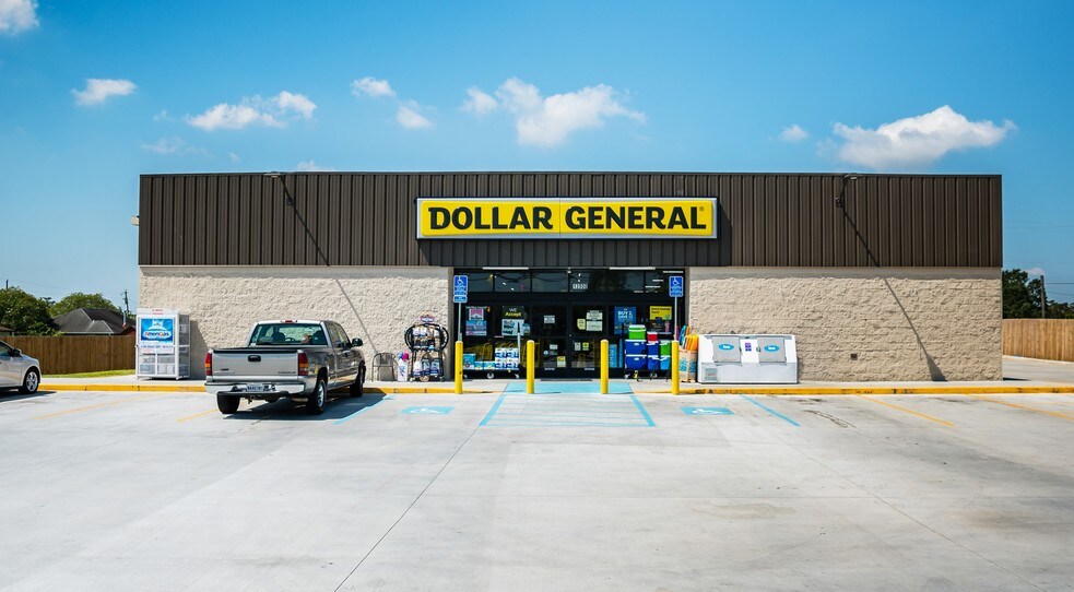 13900 Highway 23, Belle Chasse, LA à vendre - Photo du bâtiment - Image 2 de 2