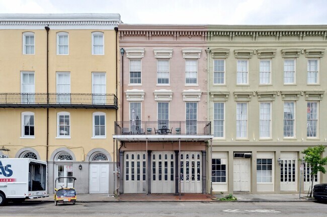 Plus de détails pour 311 N Peters St, New Orleans, LA - Commerce de détail à louer