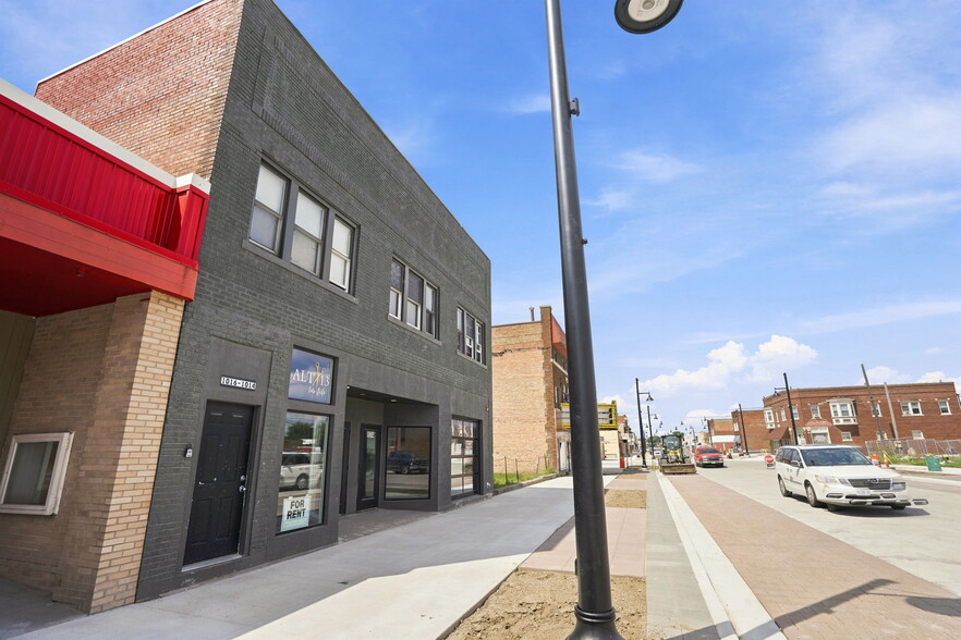 1014-1016 15th Ave, East Moline, IL for sale - Building Photo - Image 2 of 21