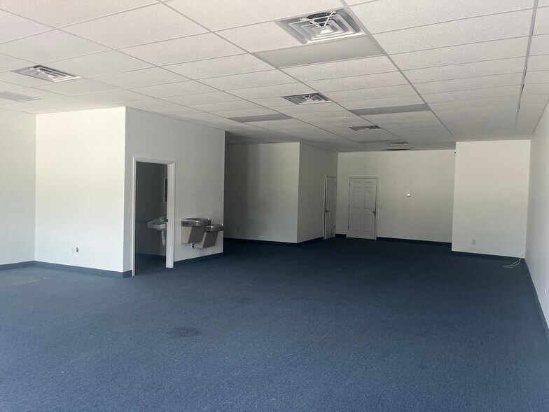 12221 SE US Highway 441, Belleview, FL à louer - Photo du bâtiment - Image 2 de 5