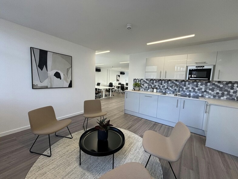 81 Southwark St, London for lease - Building Photo - Image 3 of 16