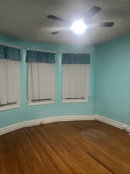 2305 Elsinore Ave, Baltimore, MD for lease - Interior Photo - Image 3 of 20