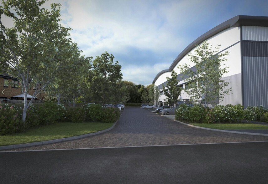 2 Gatehouse Way, Aylesbury à louer - Photo du bâtiment - Image 3 de 3