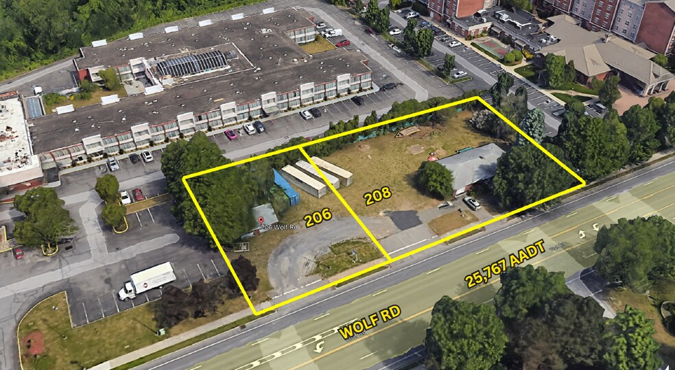 206-208 Wolf Rd, Colonie, NY à louer - Photo du bâtiment - Image 1 de 4