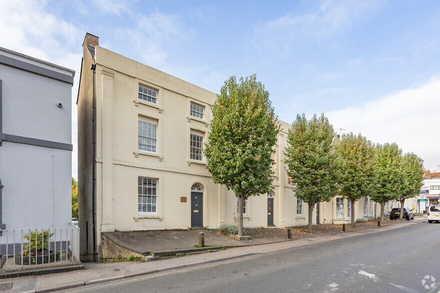 38-43 London Rd, Stroud à louer - Photo principale - Image 1 de 4