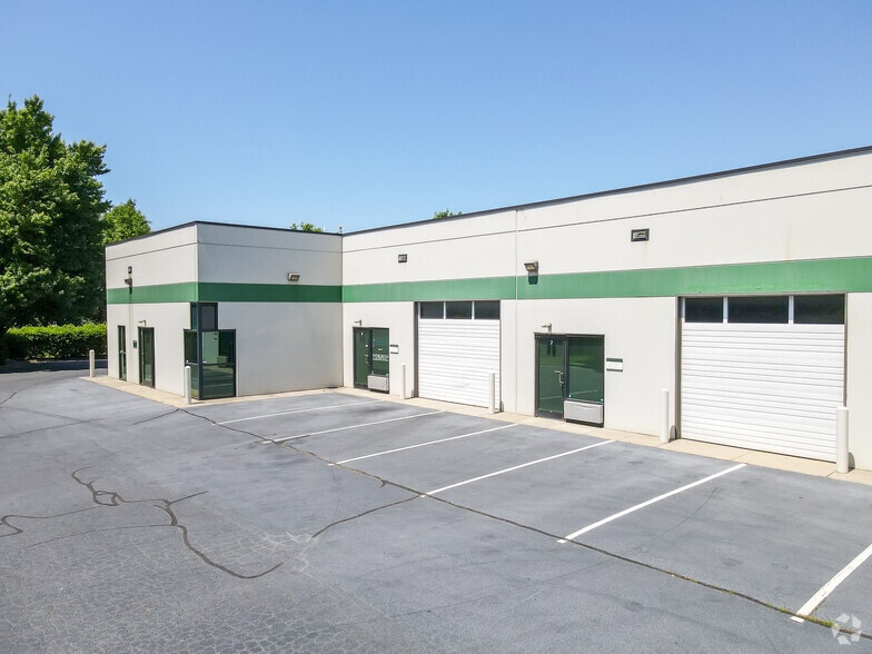 8425 Old Statesville Rd, Charlotte, NC for lease - Building Photo - Image 3 of 4