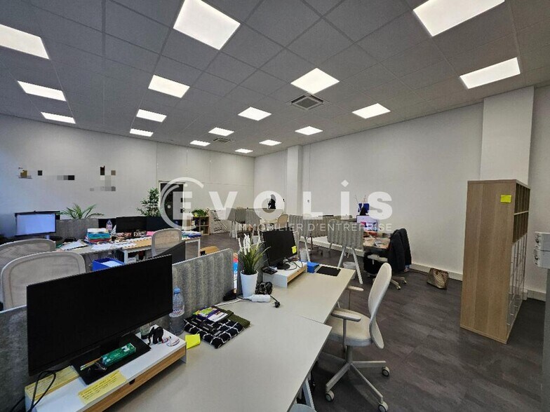 Bureau dans Montrouge à louer - Photo intérieure - Image 3 de 9