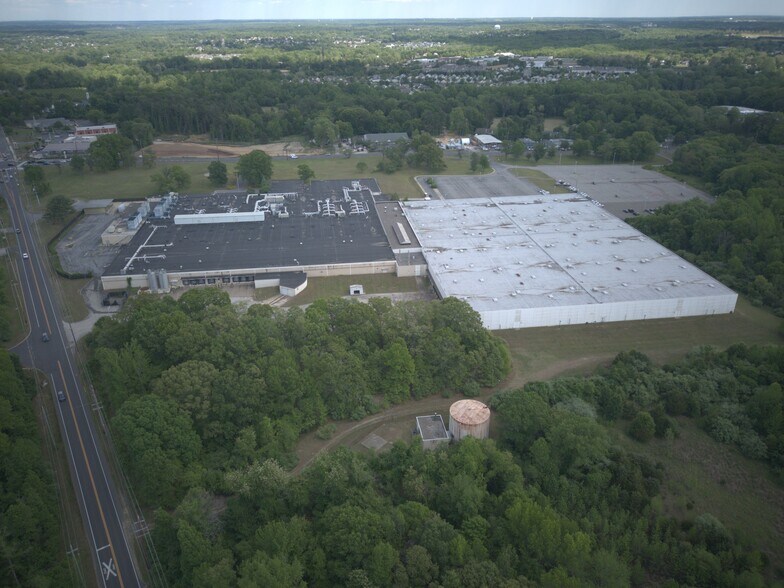 400 N Woodbury Rd, Pitman, NJ à vendre - Photo du bâtiment - Image 3 de 19