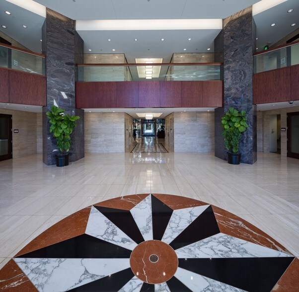 900 Ashwood Pky, Atlanta, GA à louer - Hall d’entrée - Image 3 de 15
