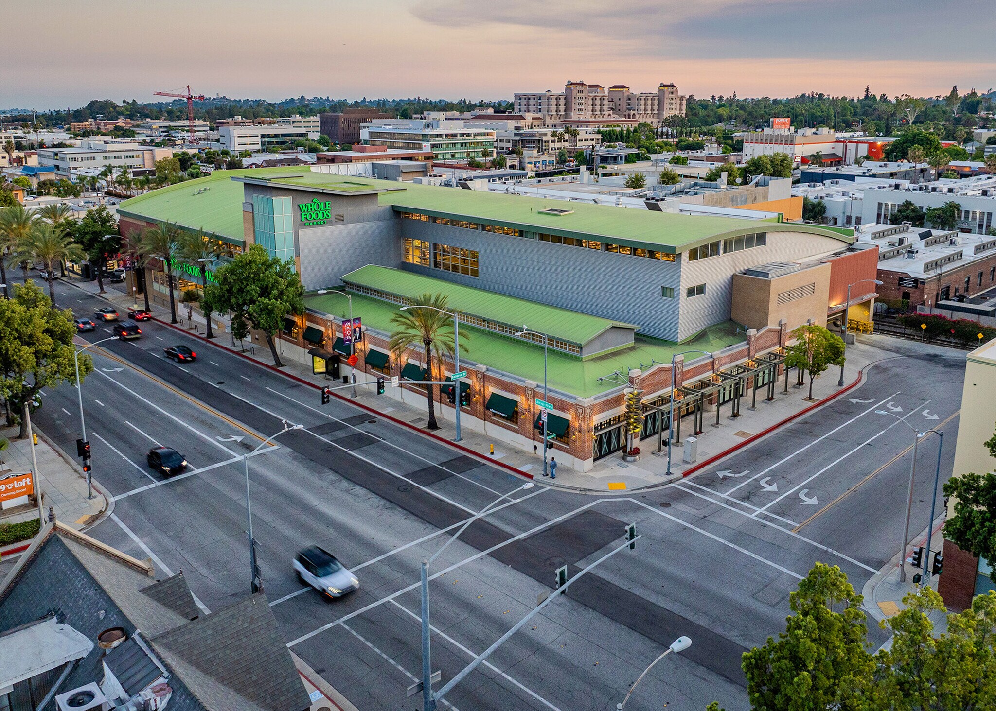 465 S Arroyo Pky, Pasadena, CA à vendre Photo du bâtiment- Image 1 de 6