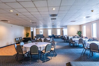 1617 Banksville Rd, Pittsburgh, PA for lease Interior Photo- Image 2 of 11