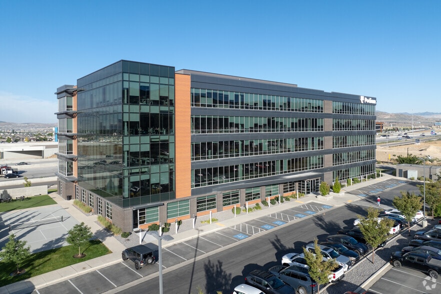 1650 W Digital Dr, Lehi, UT for lease - Primary Photo - Image 1 of 5