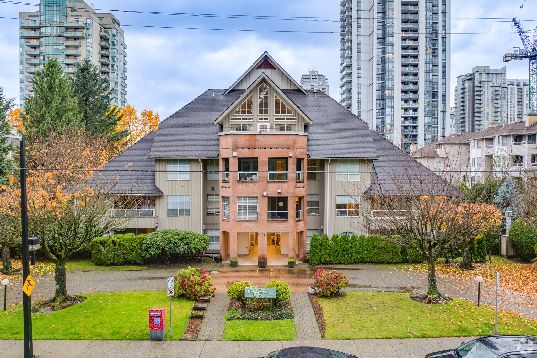 1154 Westwood St, Coquitlam, BC for sale Primary Photo- Image 1 of 5