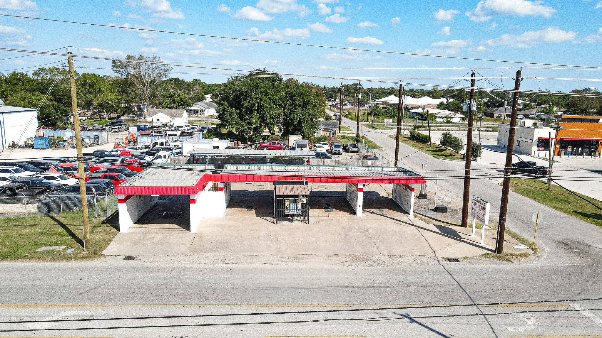 605 N Main St, Highlands, TX à vendre Photo principale- Image 1 de 2