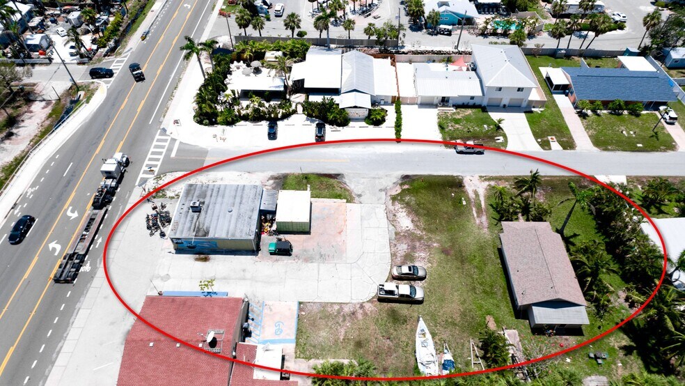 12202 Cortez W. rd, Cortez, FL à vendre - Photo du bâtiment - Image 2 de 5