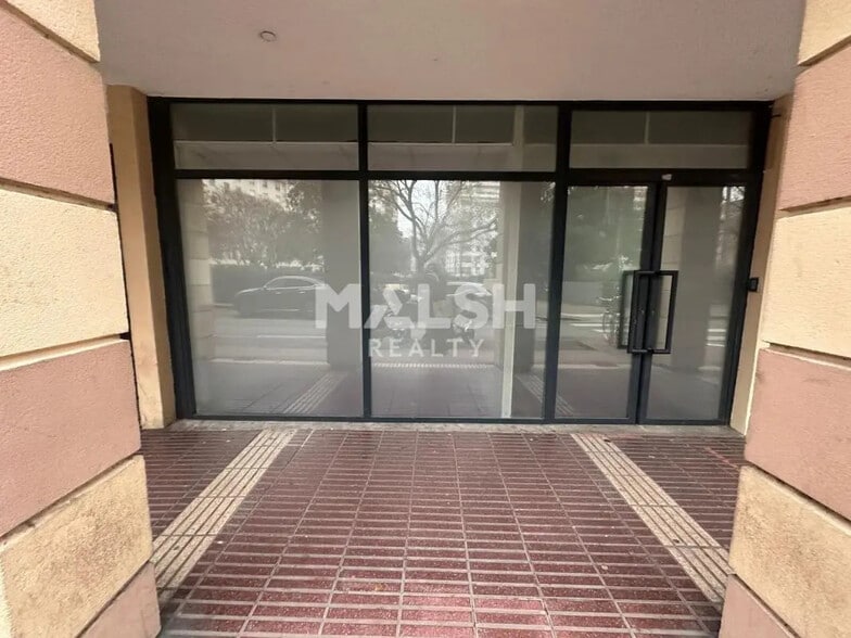 Commerce de détail dans Lyon à louer - Hall d’entrée - Image 2 de 6