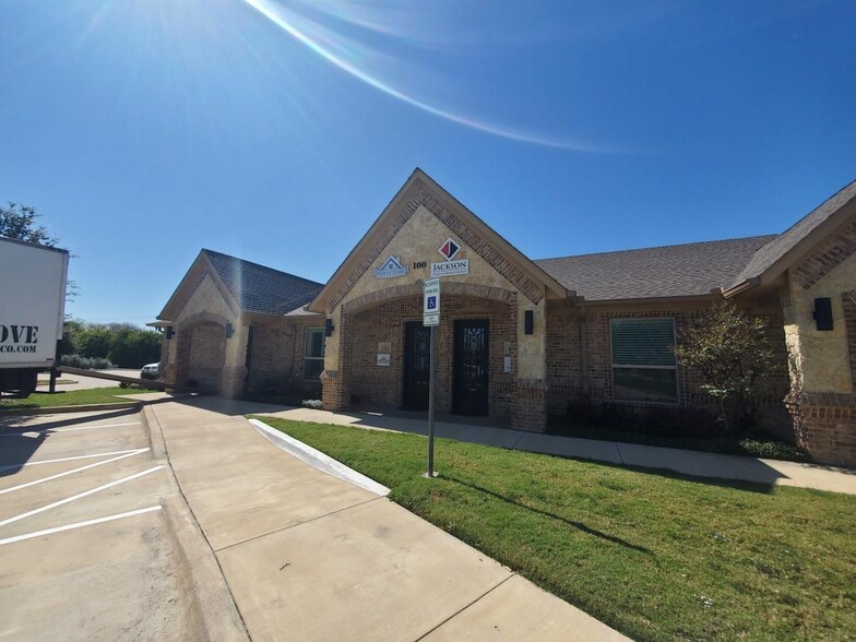 420 Johnson Rd, Keller, TX for lease - Building Photo - Image 2 of 26