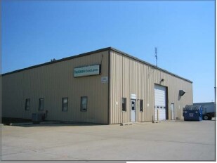 1630 Commerce Pky, Bloomington, IL for sale Primary Photo- Image 1 of 20