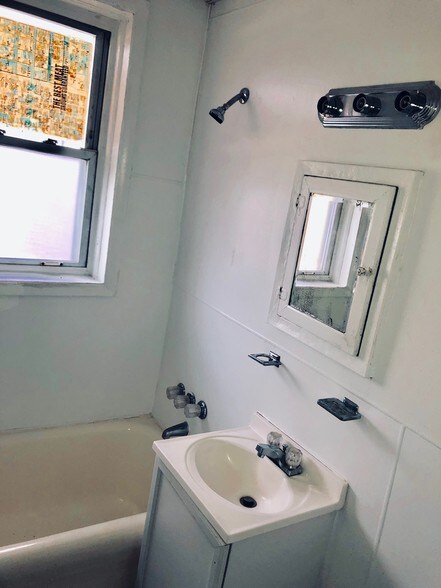 2630 Richton St, Detroit, MI à vendre - Photo du bâtiment - Image 2 de 6