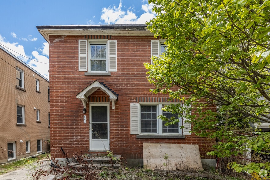 102 Putman Av, Ottawa, ON à vendre - Photo du bâtiment - Image 2 de 2
