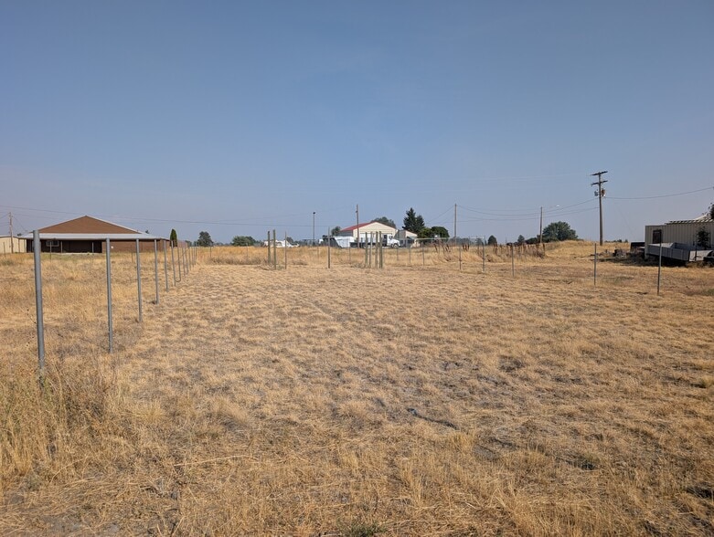 1723 Lundstrom St, Airway Heights, WA à vendre - Photo du bâtiment - Image 2 de 3