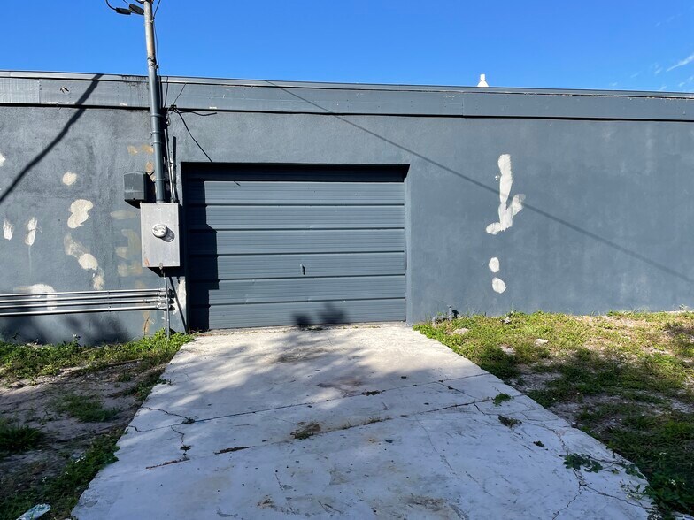 1940 7th Ave S, Saint Petersburg, FL à louer - Photo du bâtiment - Image 3 de 38