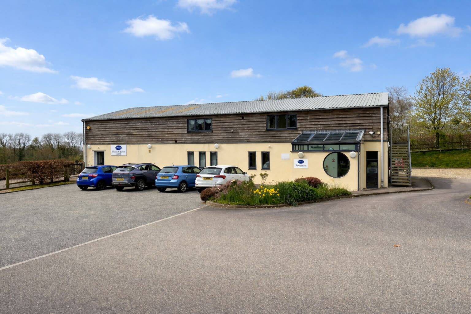 Lamerton, Lamerton for lease Building Photo- Image 1 of 3