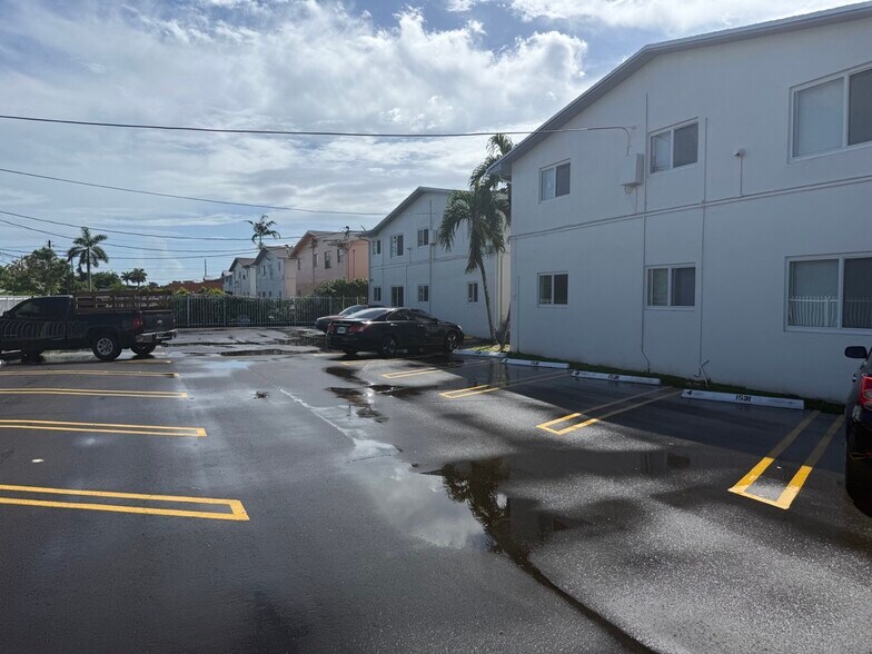 1511 NE 8th St, Homestead, FL à vendre - Photo du bâtiment - Image 3 de 7