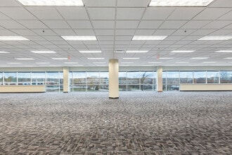 10701 W Research Dr, Wauwatosa, WI for lease Interior Photo- Image 1 of 10