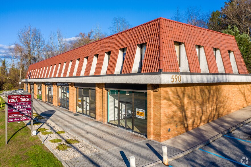 580-590 Central Park Ave, Scarsdale, NY à louer - Photo du bâtiment - Image 1 de 4