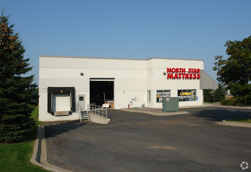 3795 Pinto Dr, Medina, MN for sale - Building Photo - Image 3 of 6