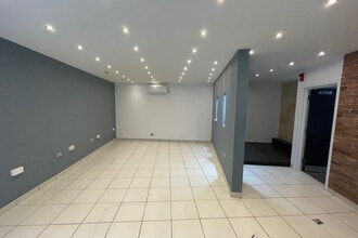 Priory Walk, Doncaster for lease Interior Photo- Image 1 of 3