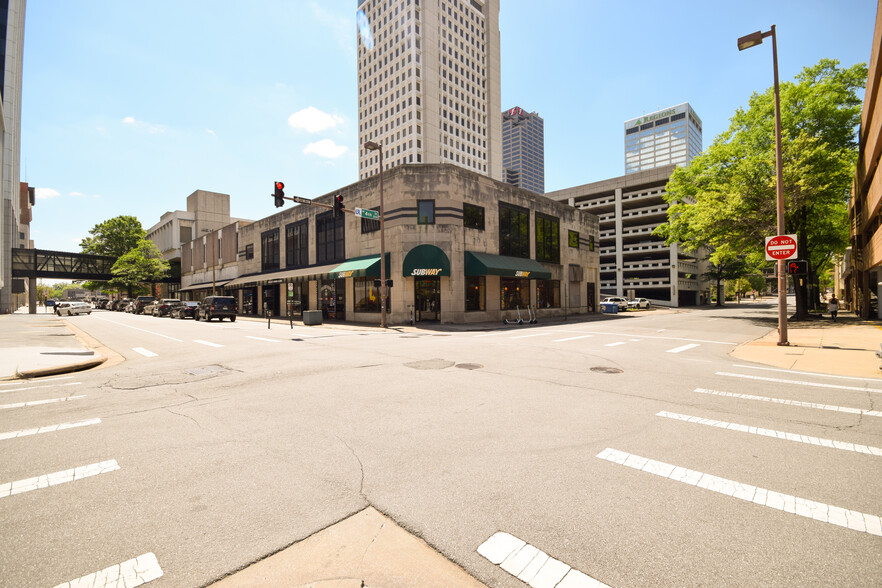 400-408 Louisiana St, Little Rock, AR à louer - Photo du bâtiment - Image 1 de 3