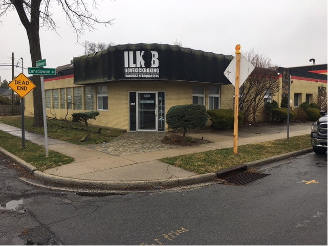 1844 Lansdowne Ave, Merrick, NY à vendre - Photo du bâtiment - Image 3 de 3