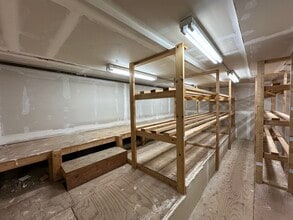 1805 136th Pl NE, Bellevue, WA for lease Interior Photo- Image 2 of 3