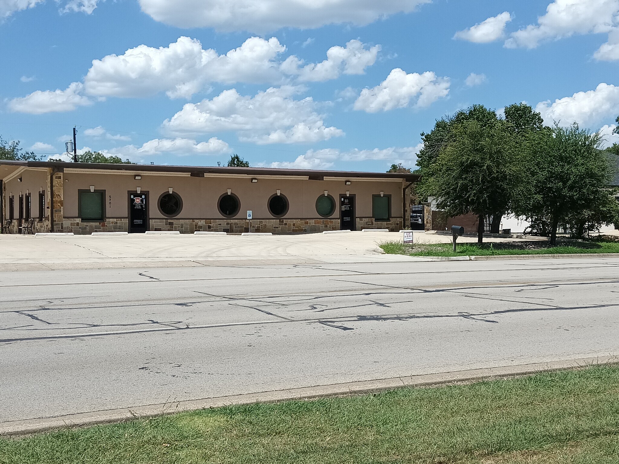 5701 Watauga Rd, Watauga, TX for sale Primary Photo- Image 1 of 3