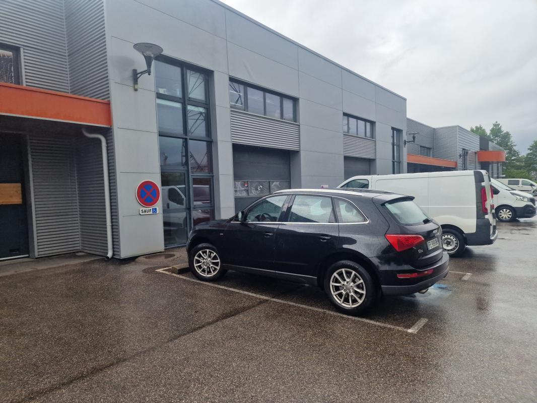 Flex in Chavanod for lease Building Photo- Image 1 of 3