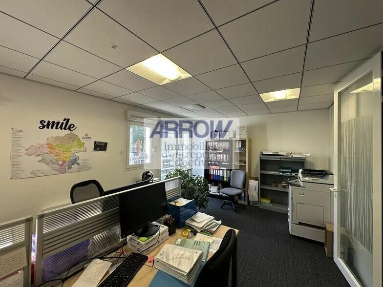 Bureau dans Saint-Herblain à louer - Photo du bâtiment - Image 2 de 8