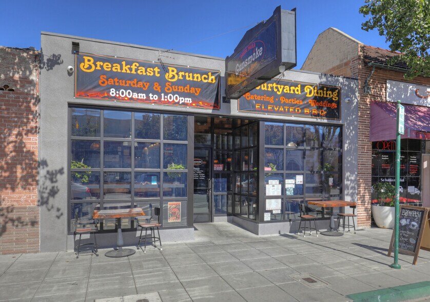 817 E Main St, Santa Paula, CA à vendre - Photo du bâtiment - Image 2 de 22